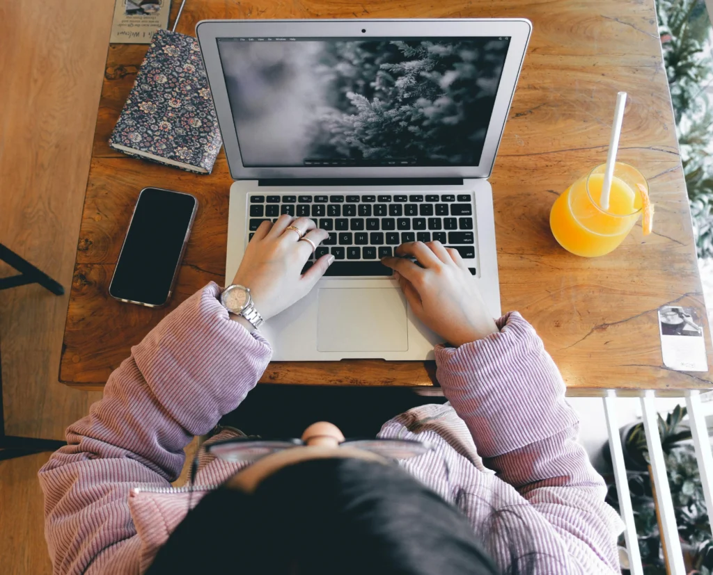 formarse para ganar dinero online desde casa 2026